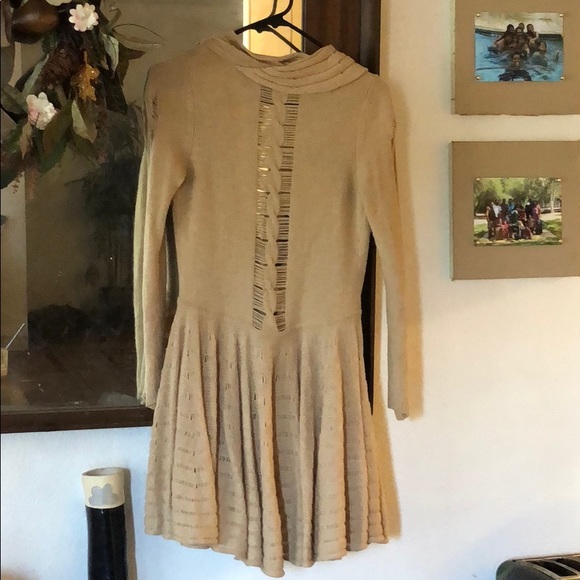 Cardigan - Picture 6 of 8